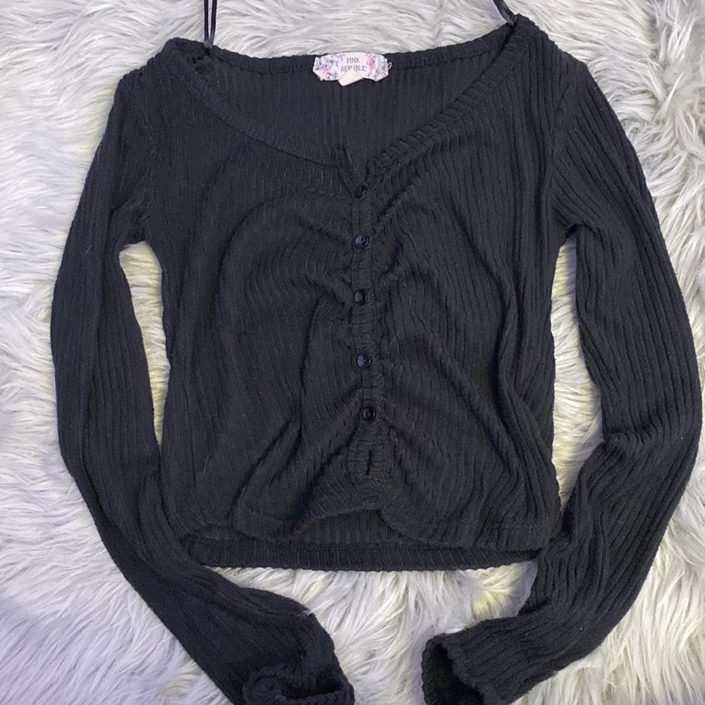 black button up shirt